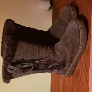 BearPaw Bristol Boot